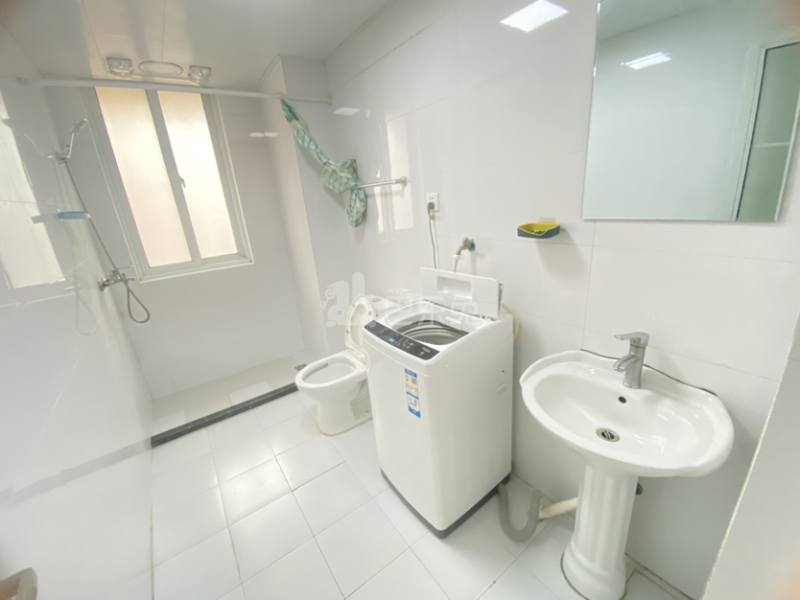 金海华城康平佳苑13792334卫生间图2