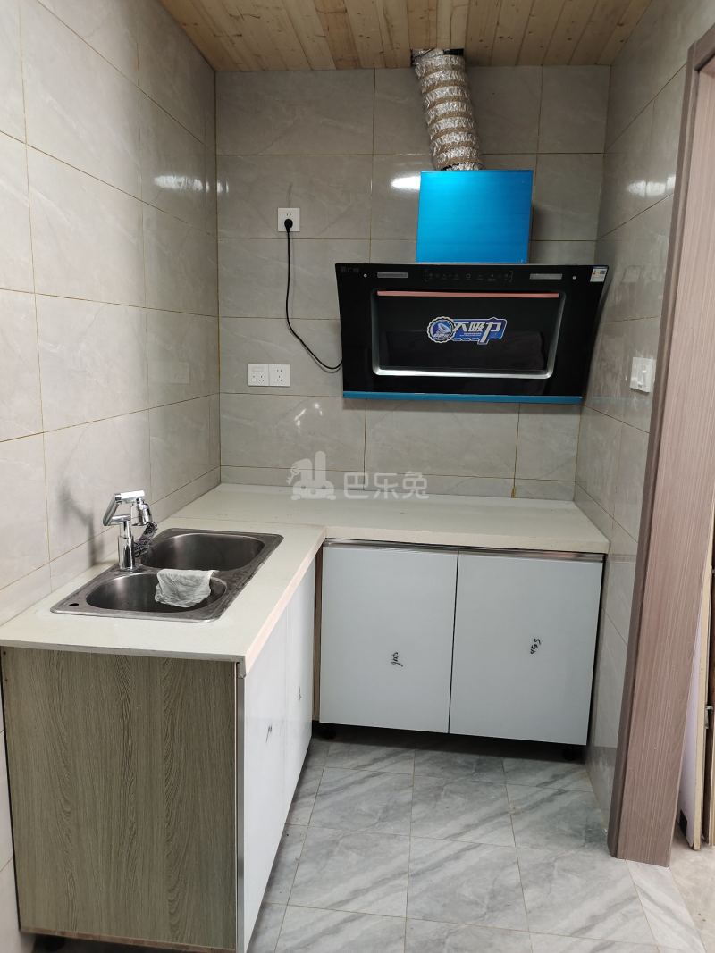 新奉公路581弄13832247厨房图1