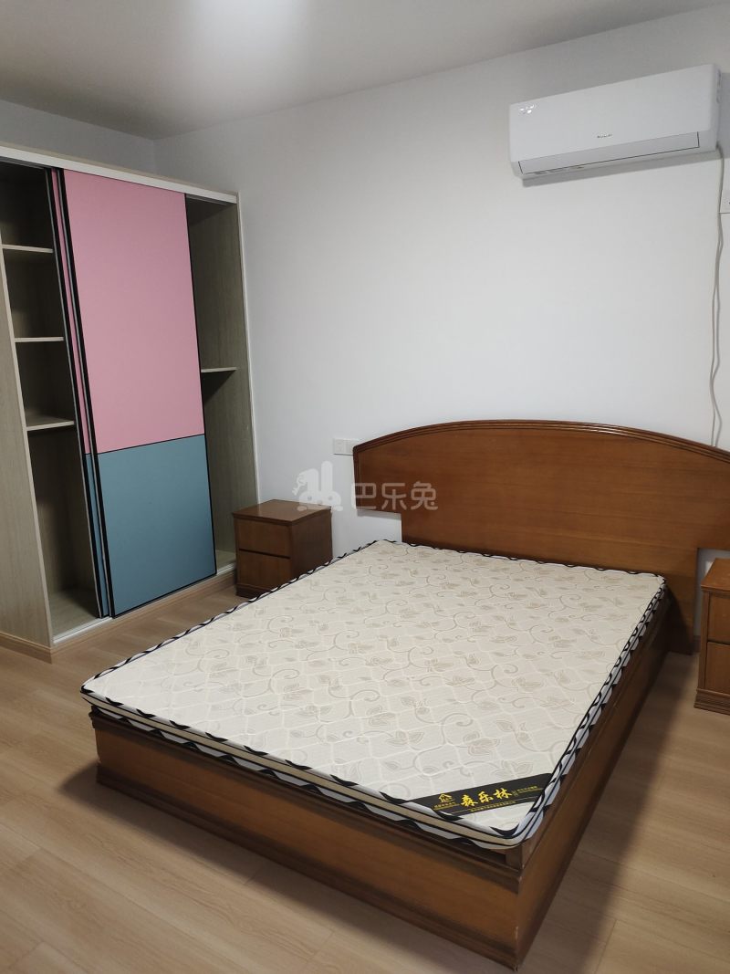 新奉公路581弄13832248卧室图1