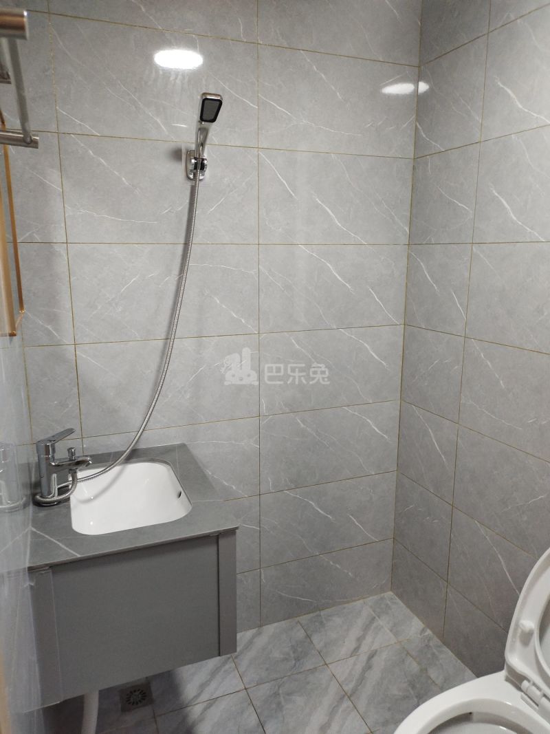 新奉公路581弄13832248卫生间图16