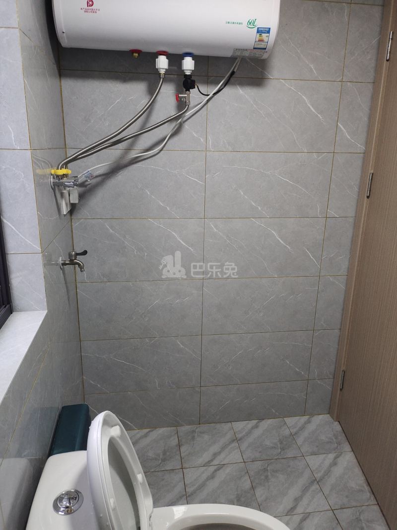 新奉公路581弄13832248卫生间图15