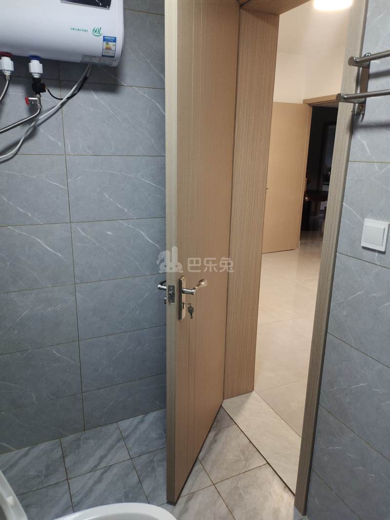 新奉公路581弄13832248卫生间图13