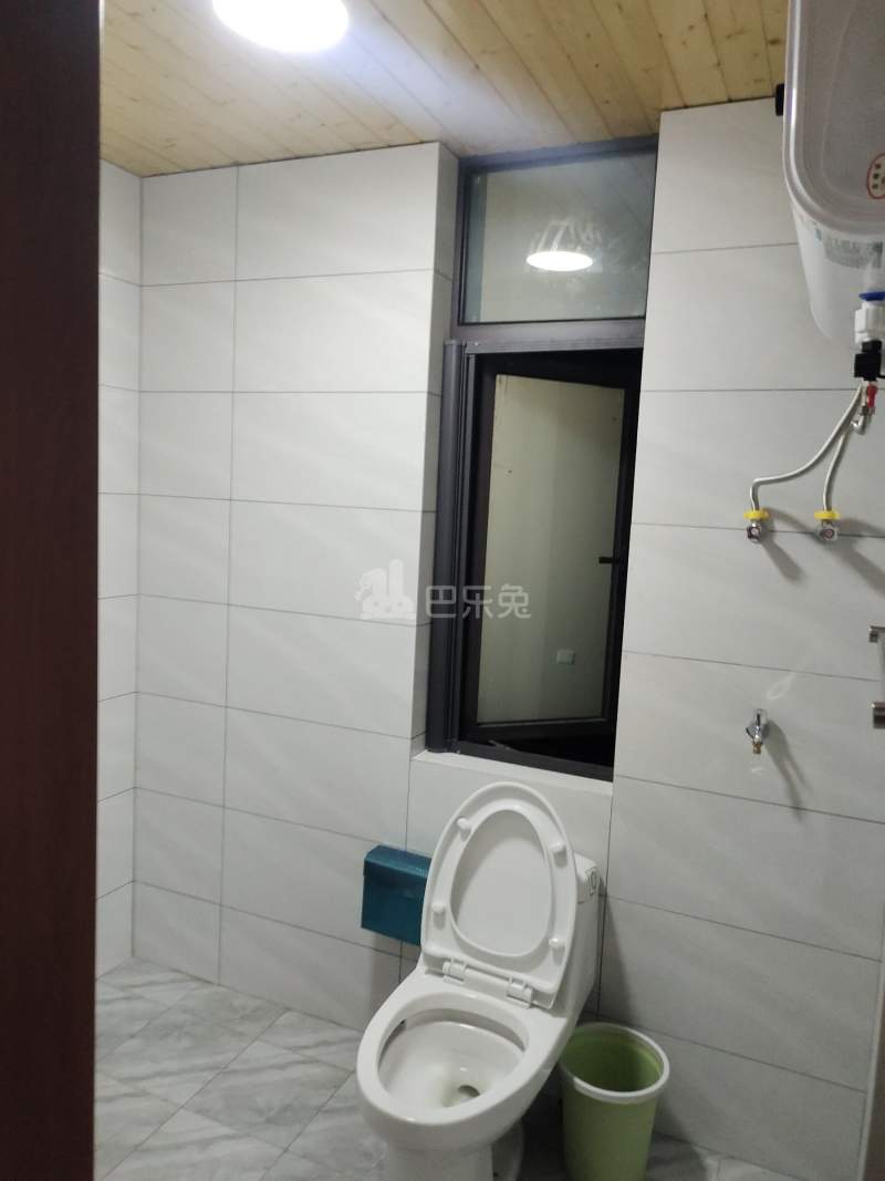 新奉公路581弄13832251卫生间图11
