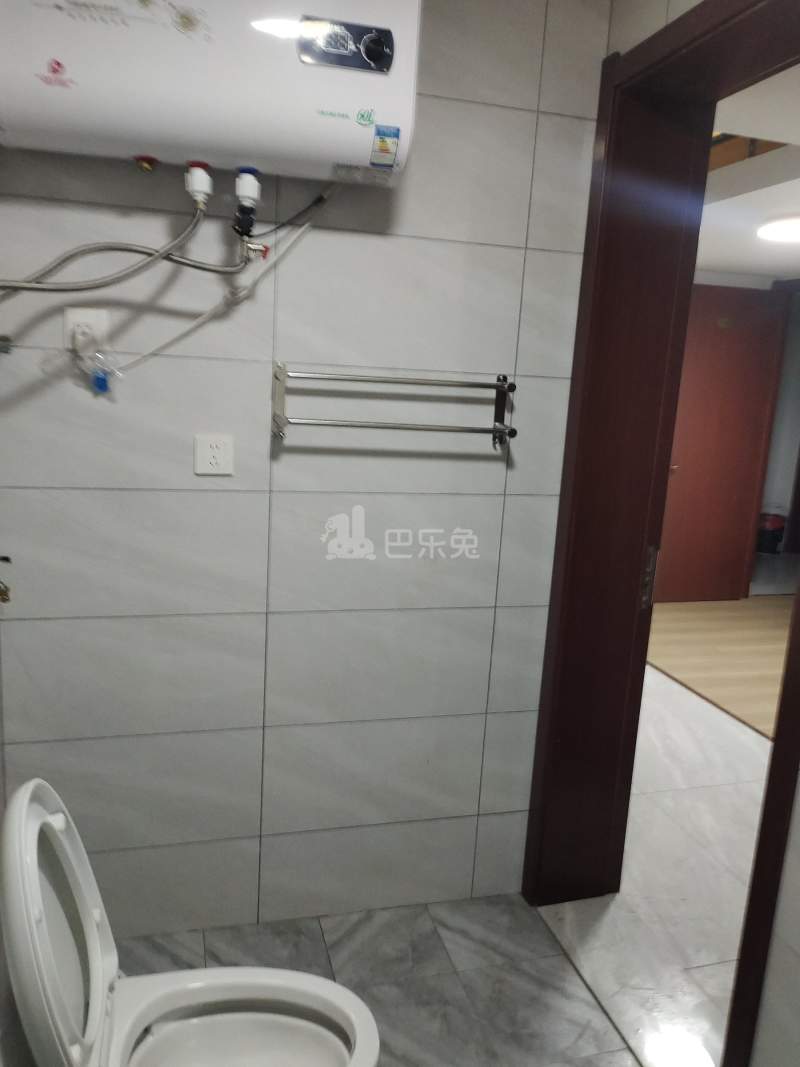 新奉公路581弄13832251卫生间图10