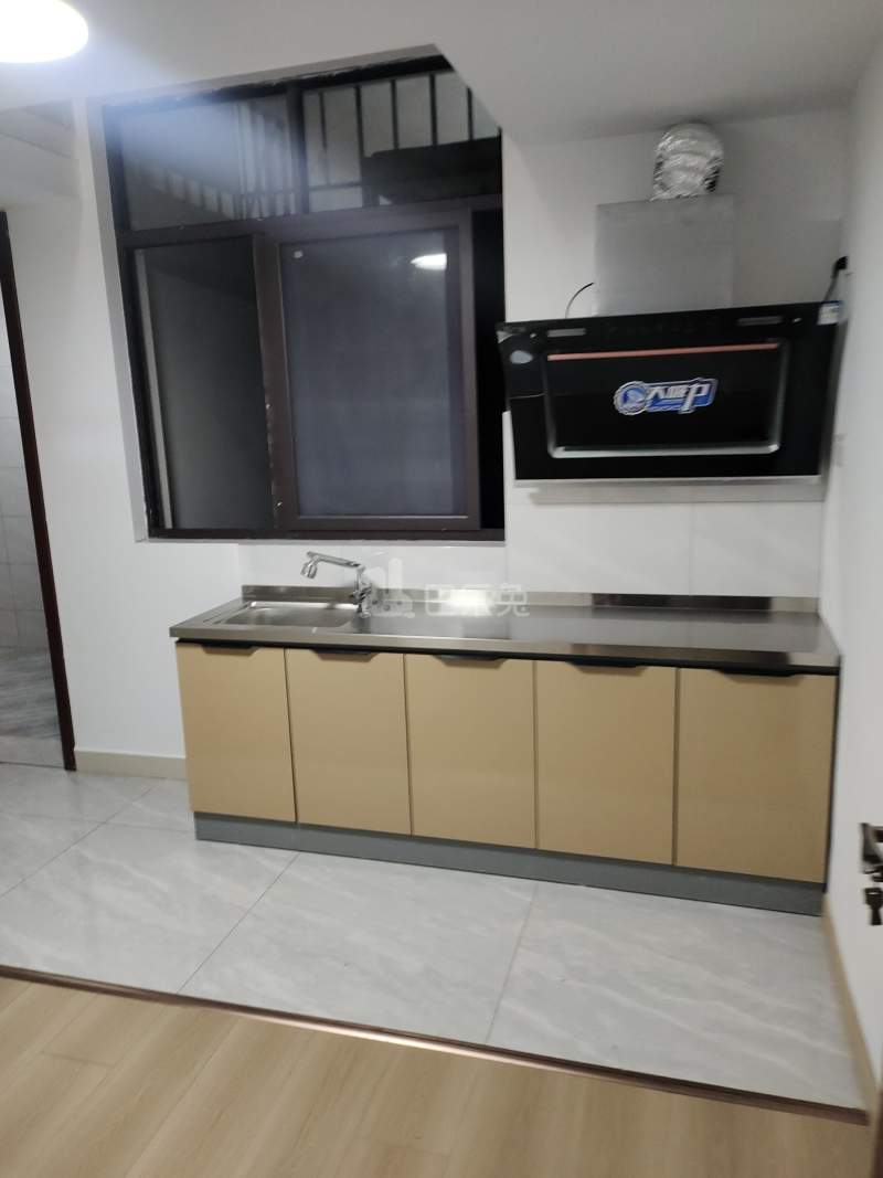 新奉公路581弄13832251厨房图4