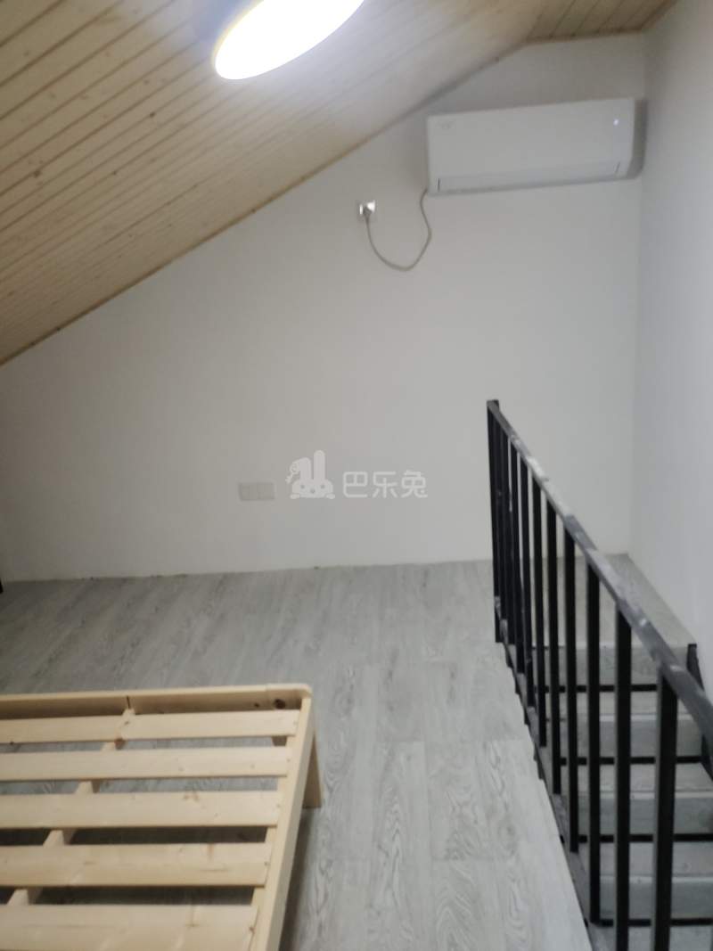 新奉公路581弄13832254卧室图0