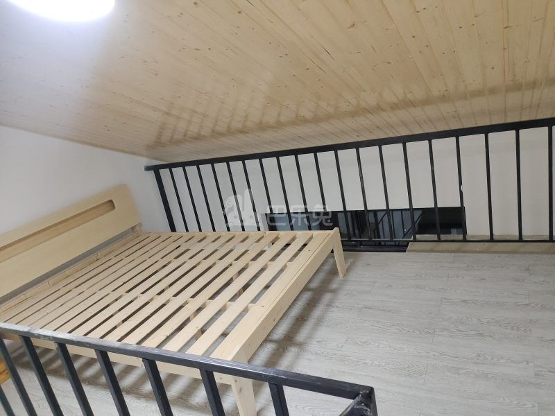 新奉公路581弄13832254卧室图2