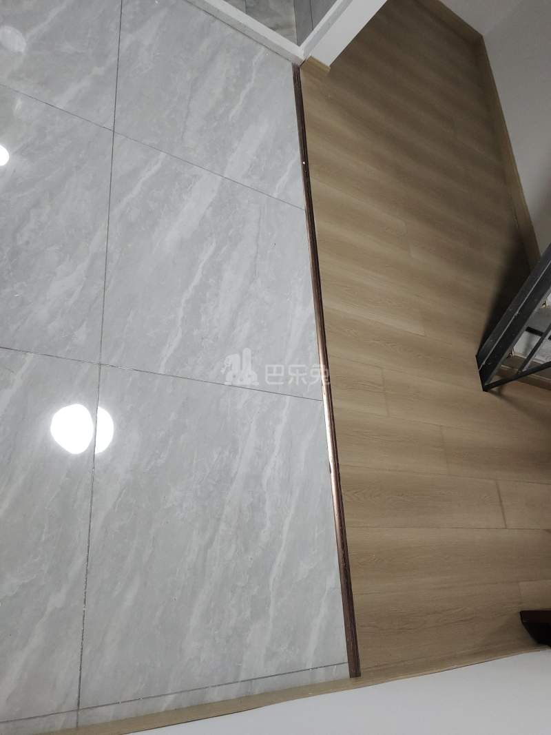 新奉公路581弄13832254客厅图4