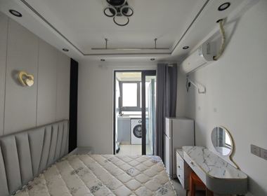 四季都会·荣万月城名邸 