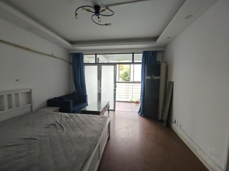 和泰玫瑰园13865264卧室图1