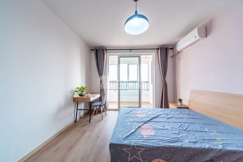 金海华城康平佳苑13871392客厅图0