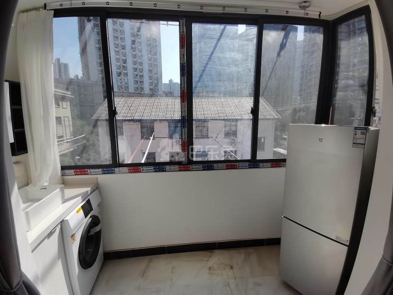 光新苑（光新路200弄）13898868卧室窗户图8