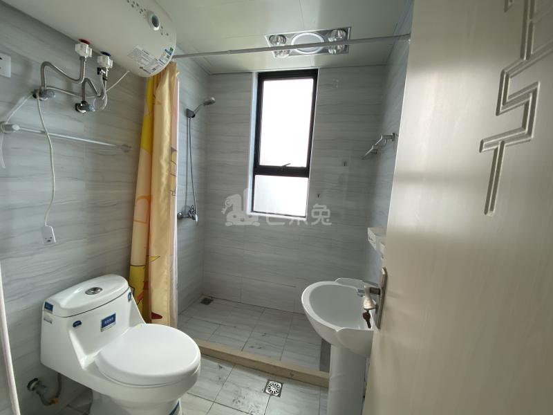 齐友佳苑13932225卫生间图3