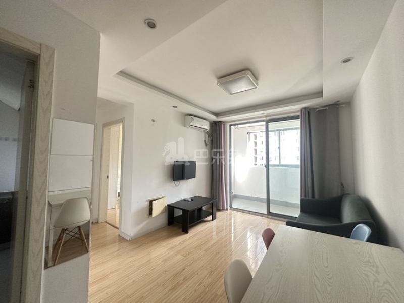 万嘉欣苑13940101客厅图0