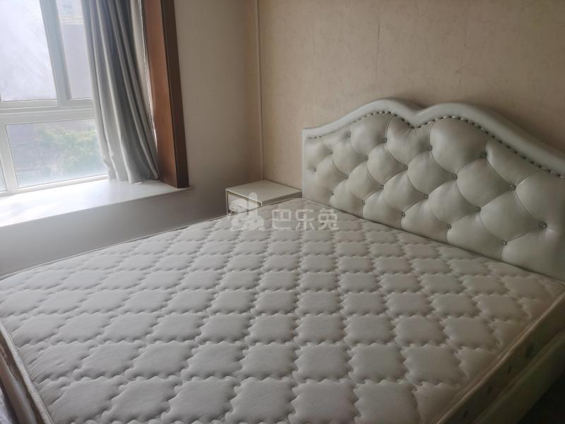 三湘世纪花城西区13981888卧室图0