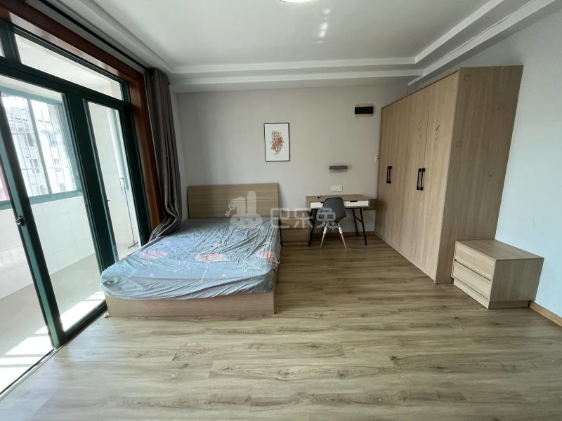 阳光花城同景苑14001357客厅图8