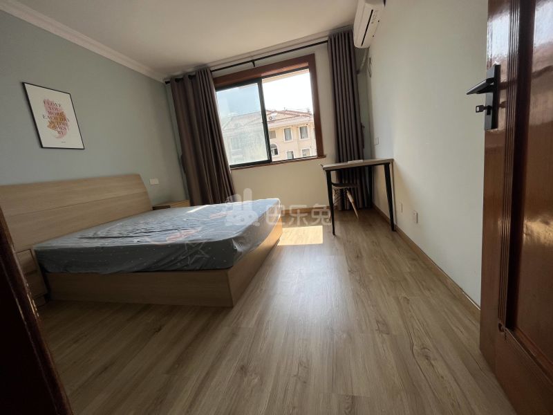 阳光花城同景苑14001357卧室图0