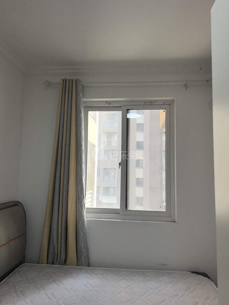 民乐城丽水雅苑北苑14001923卧室窗户图13