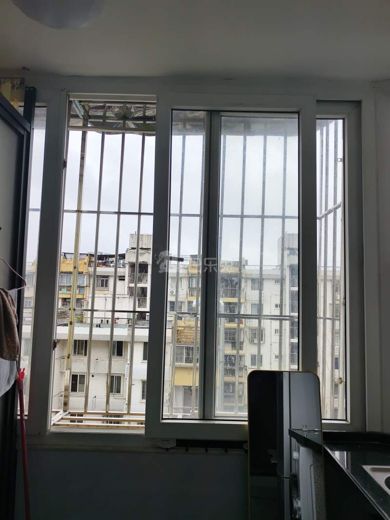 海湾花园14010517卧室窗户图9