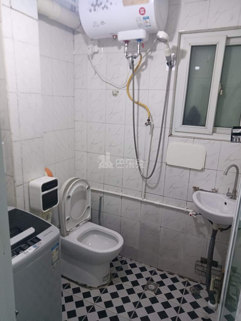 莲城花园14035526卫生间图5