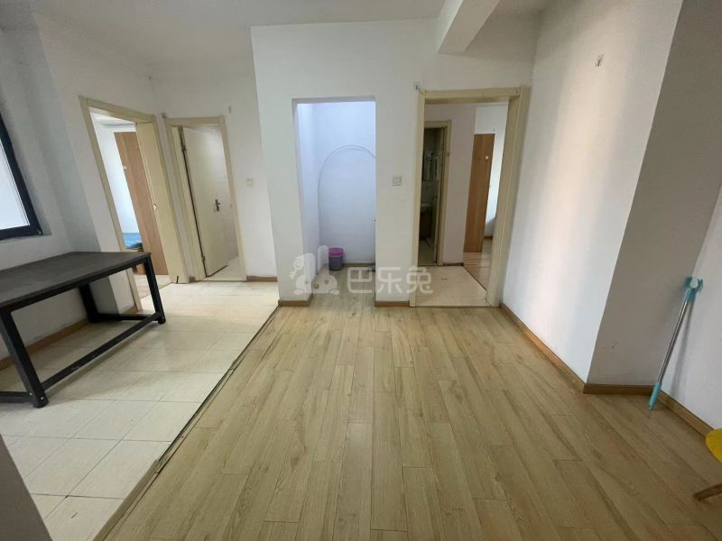 齐友佳苑14043919客厅图7