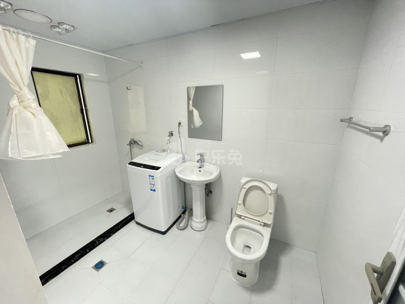 宏伟新村14047185卫生间图8