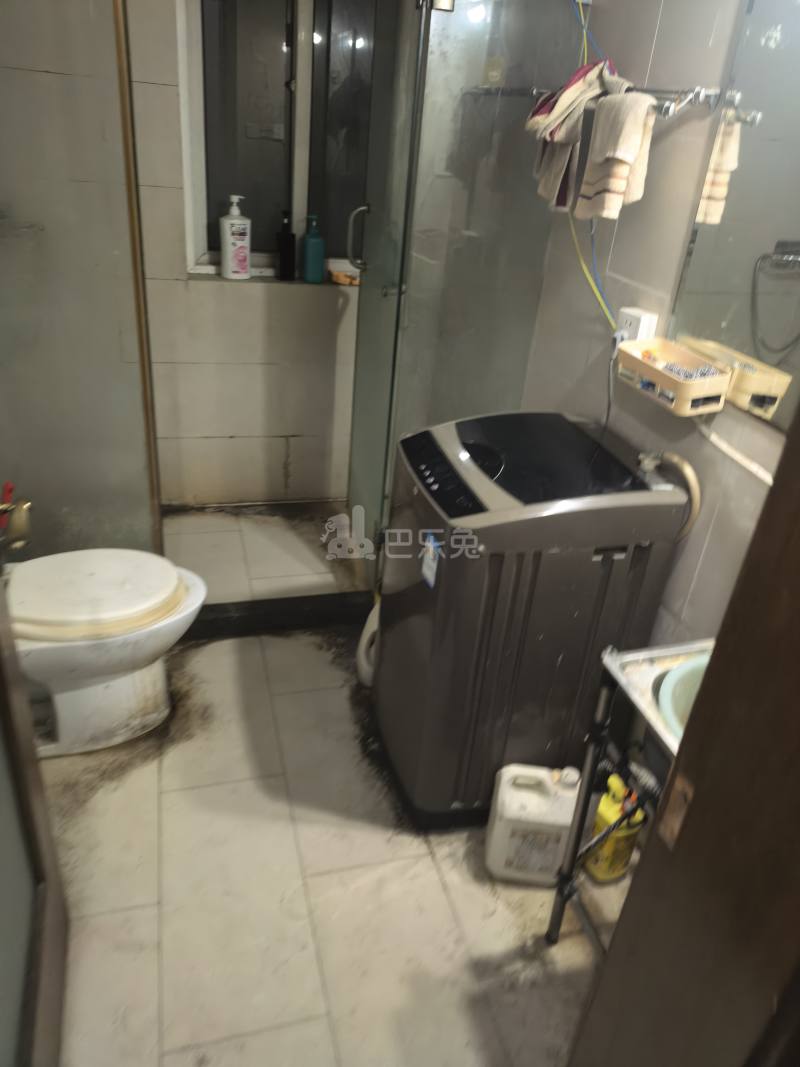 徐汇芳邻10285628卫生间图6