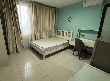 英雄村（民房） 