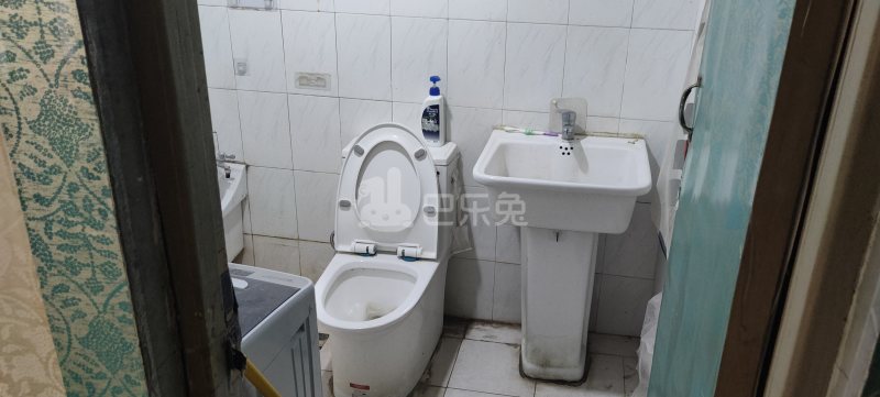 名人花苑14072421卫生间图21