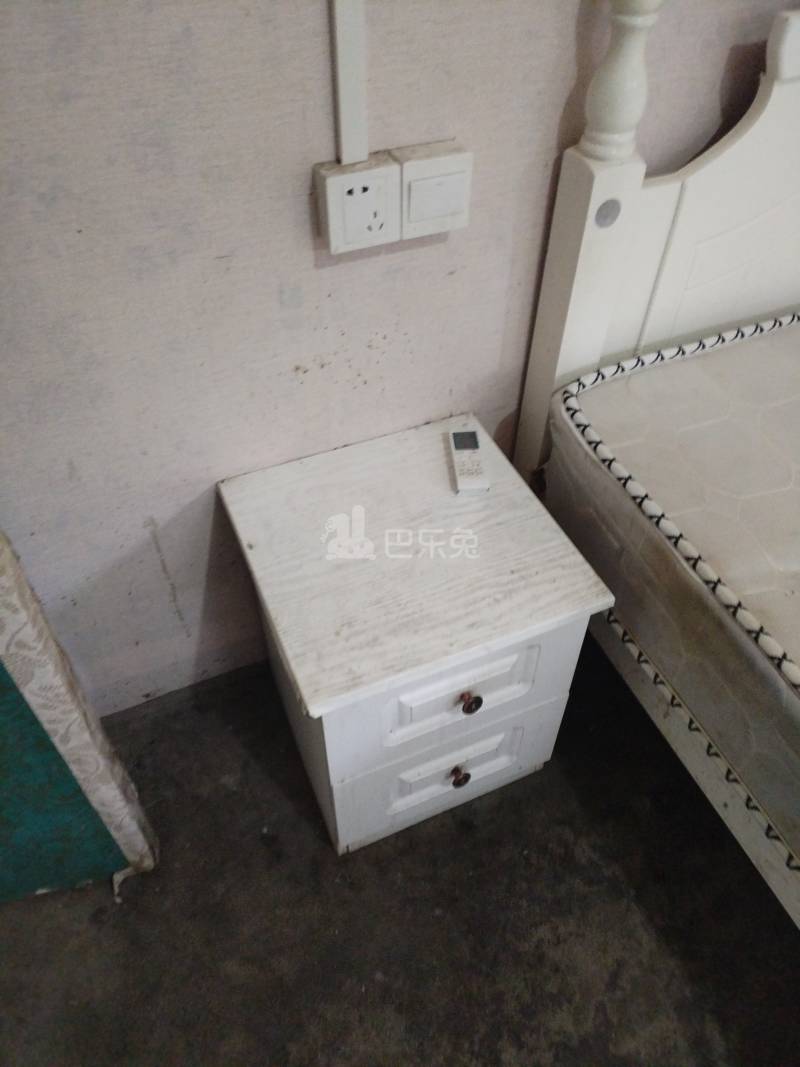 名人花苑14072421卧室图1