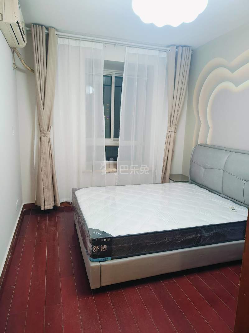 鑫峰苑14082022卧室图0