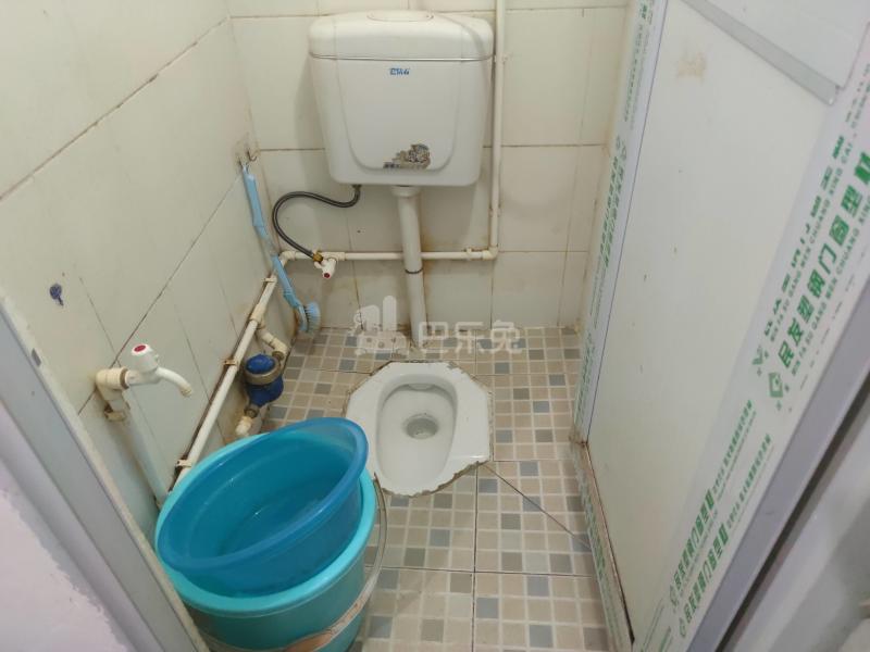 荔苑小区1408820卫生间图6