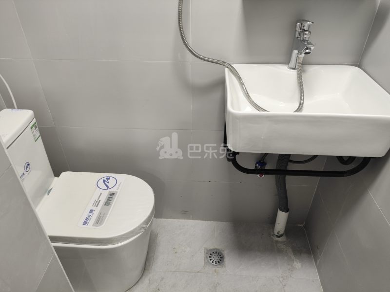 鑫峰苑14158239卫生间图7