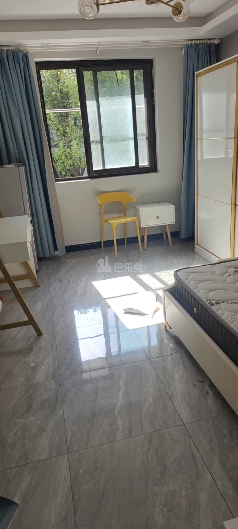 海联花苑（张虹路135弄）14173432客厅图1