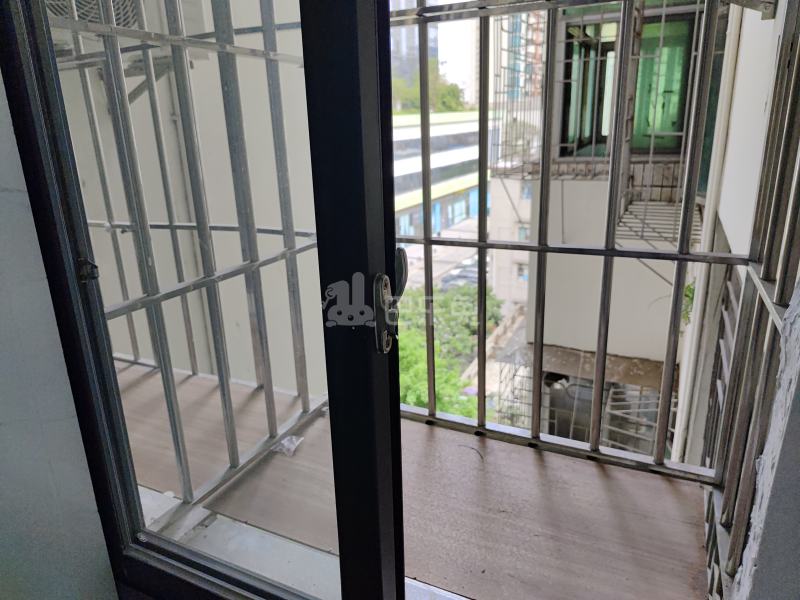 一甲海边新村14198448卧室窗户图6