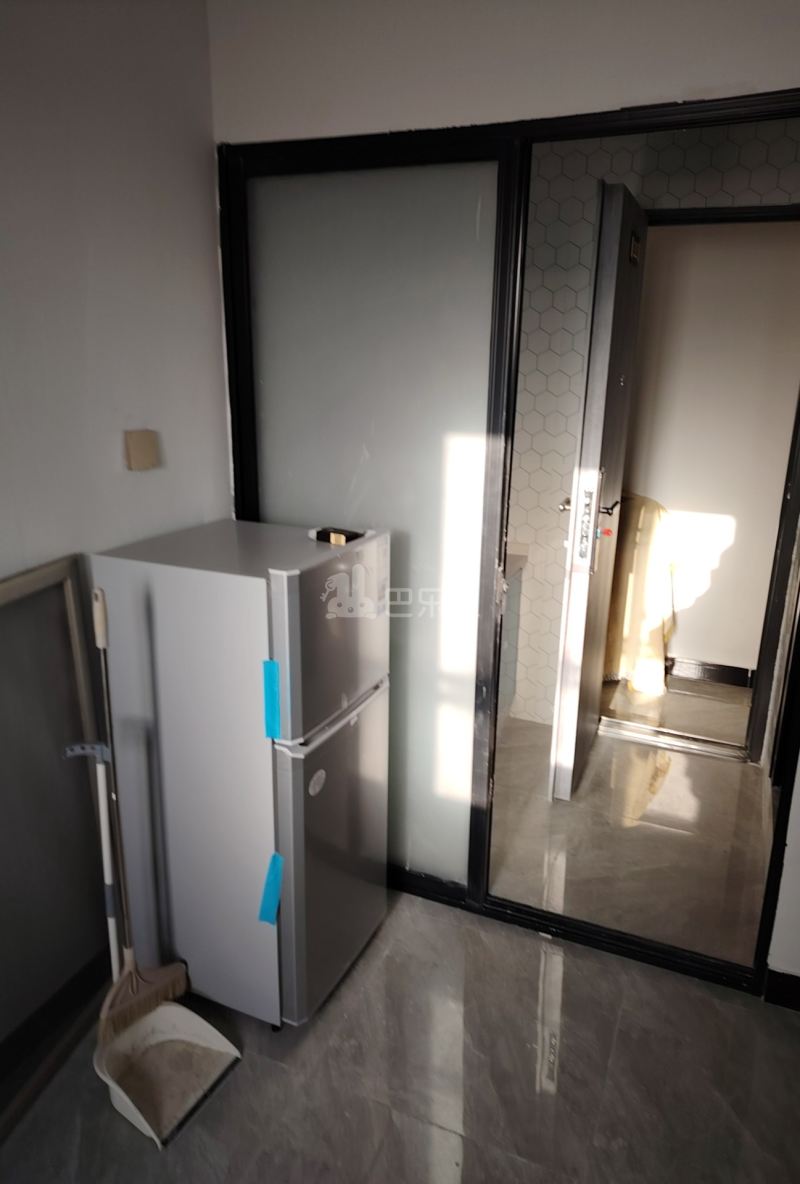 柳岸路157弄（民房）14354267卧室图3