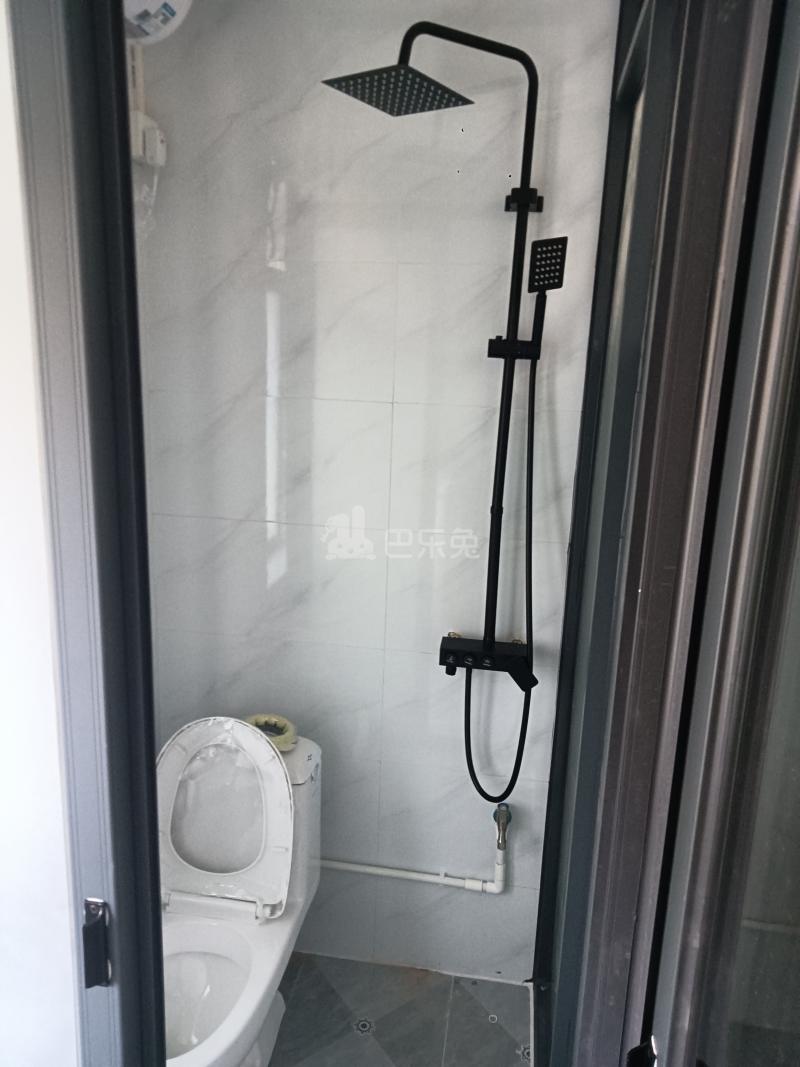 南头文化街46号14376419卫生间图5