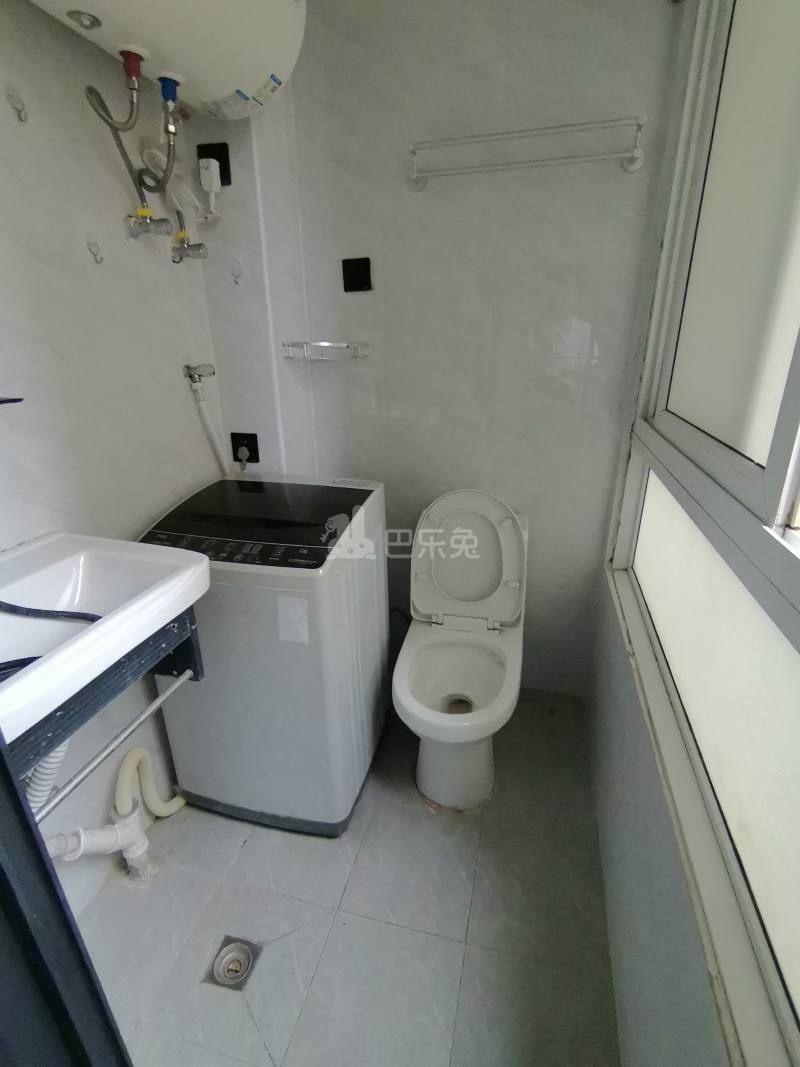 翔瑞新苑北区14409953卫生间图5