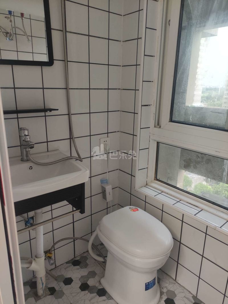 汇郡米兰苑1442289卫生间图5