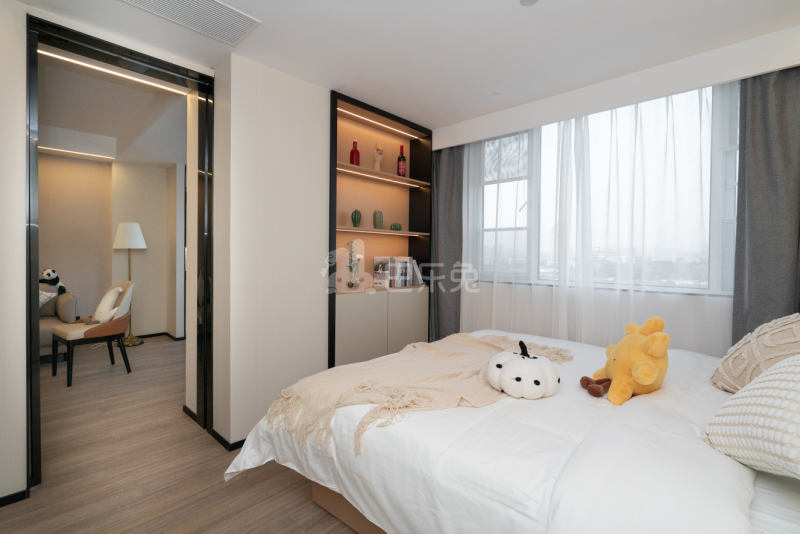 城家高级公寓武汉光谷藏龙东街地铁站店14430683周边环境图3