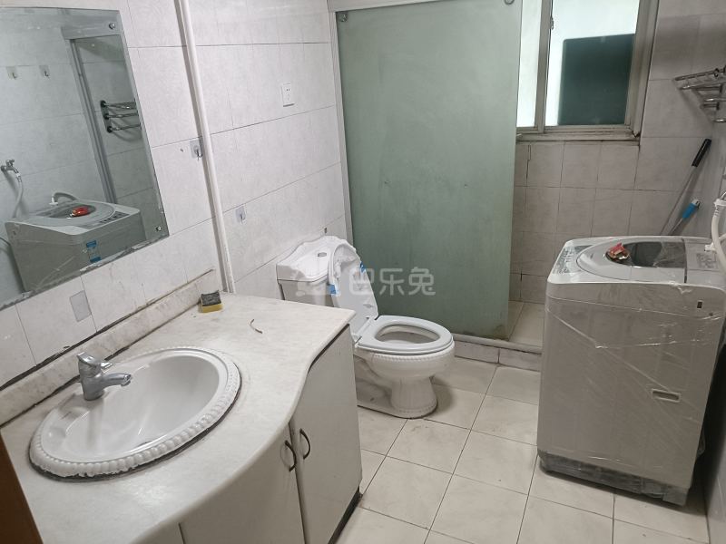 复星新苑14437600卫生间图8