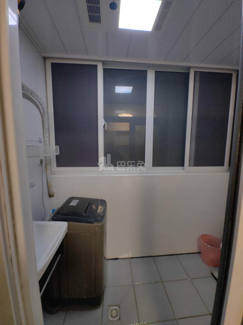 金色郦苑14458485卧室窗户图9