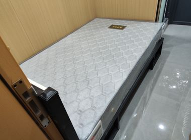 登良花园 1室0厅1卫