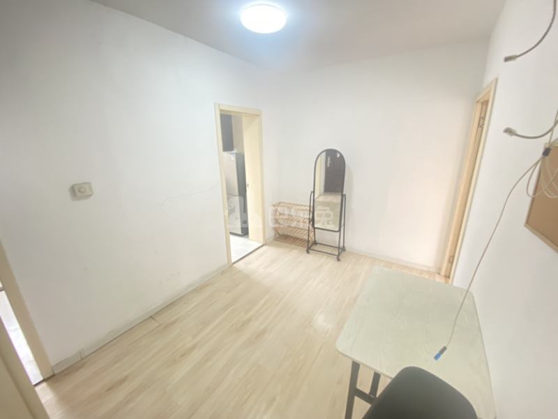 大湾名苑14502294客厅图6