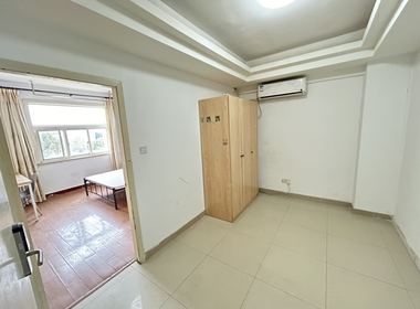 张江东区公寓 1室0厅0卫