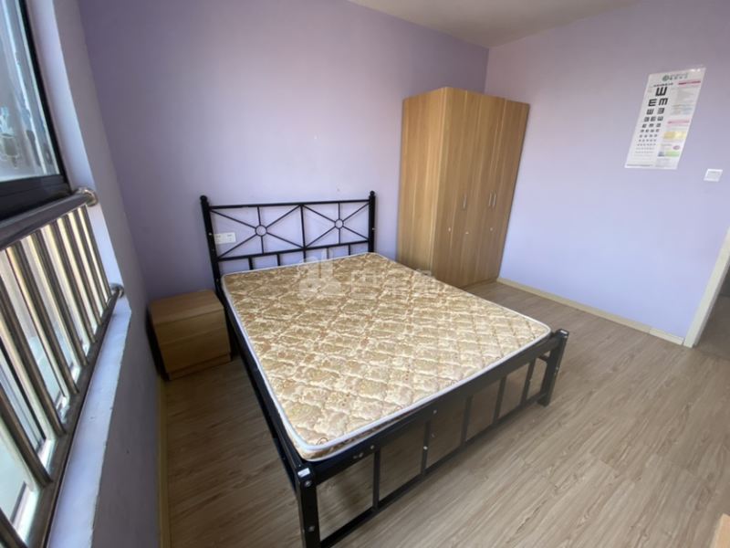 申城佳苑二期A块14526334客厅图2