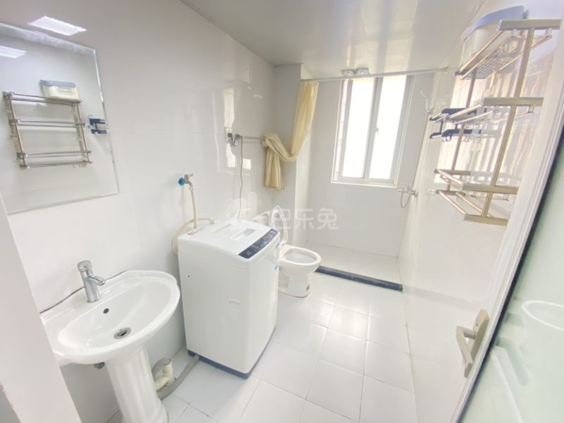 金海华城康平佳苑14529281卫生间图2