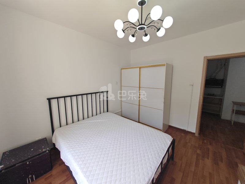 聚丰景都14530649卧室图2