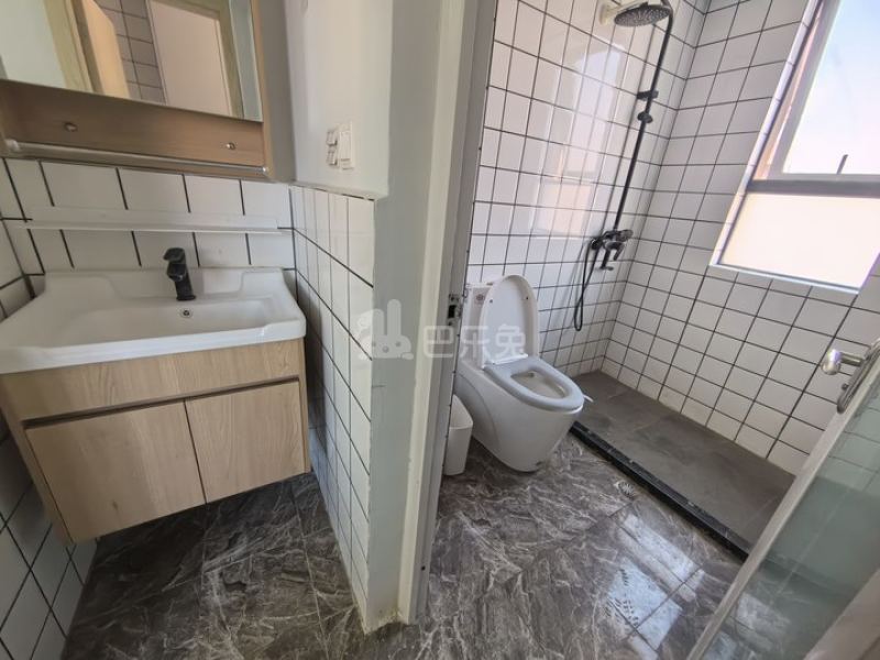 齐友佳苑14575686卫生间图3