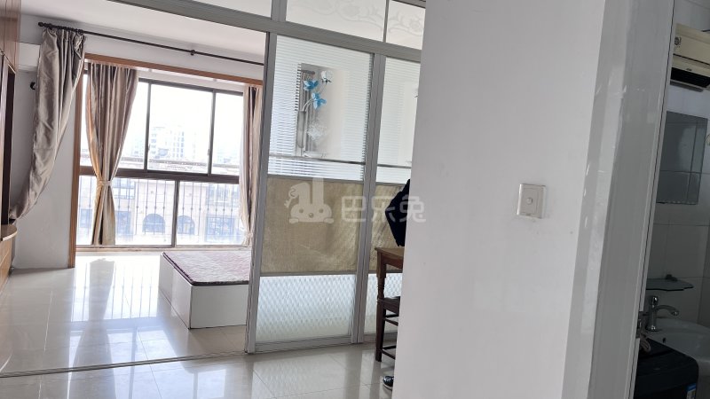 书香名苑14581984客厅图3